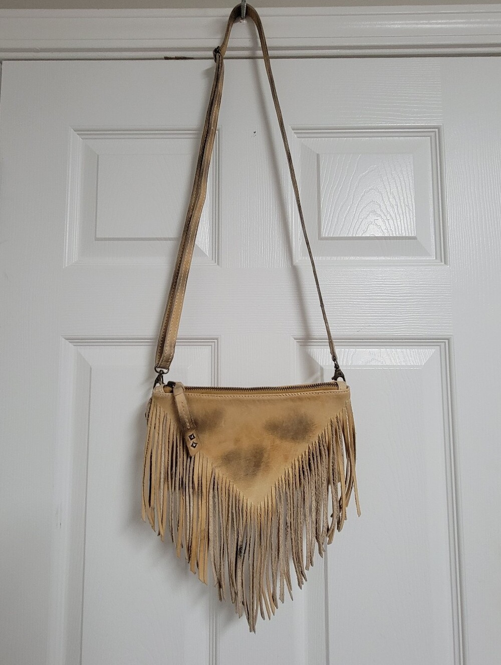 Bed Stu Leather Silverrock Fringe Crossbody Clutch Bag.